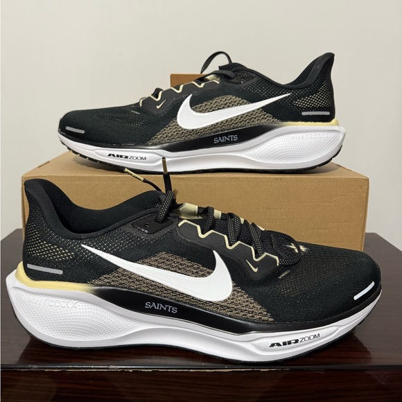 Nike Air Zoom Pegasus 41 NFL New Orleans Saints Size 11 Running Shoes FZ5095-001 - Picture 1 of 5